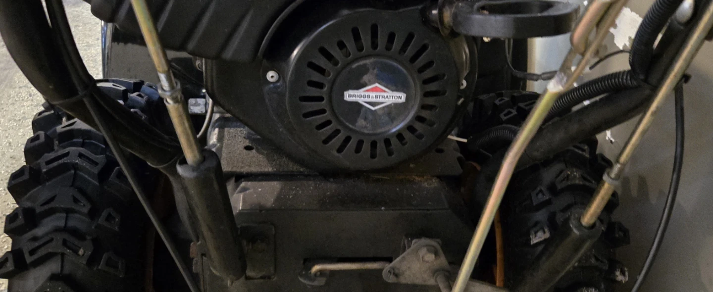 Poulan PRO PP1150E27 27"  Snowblower - photo 4