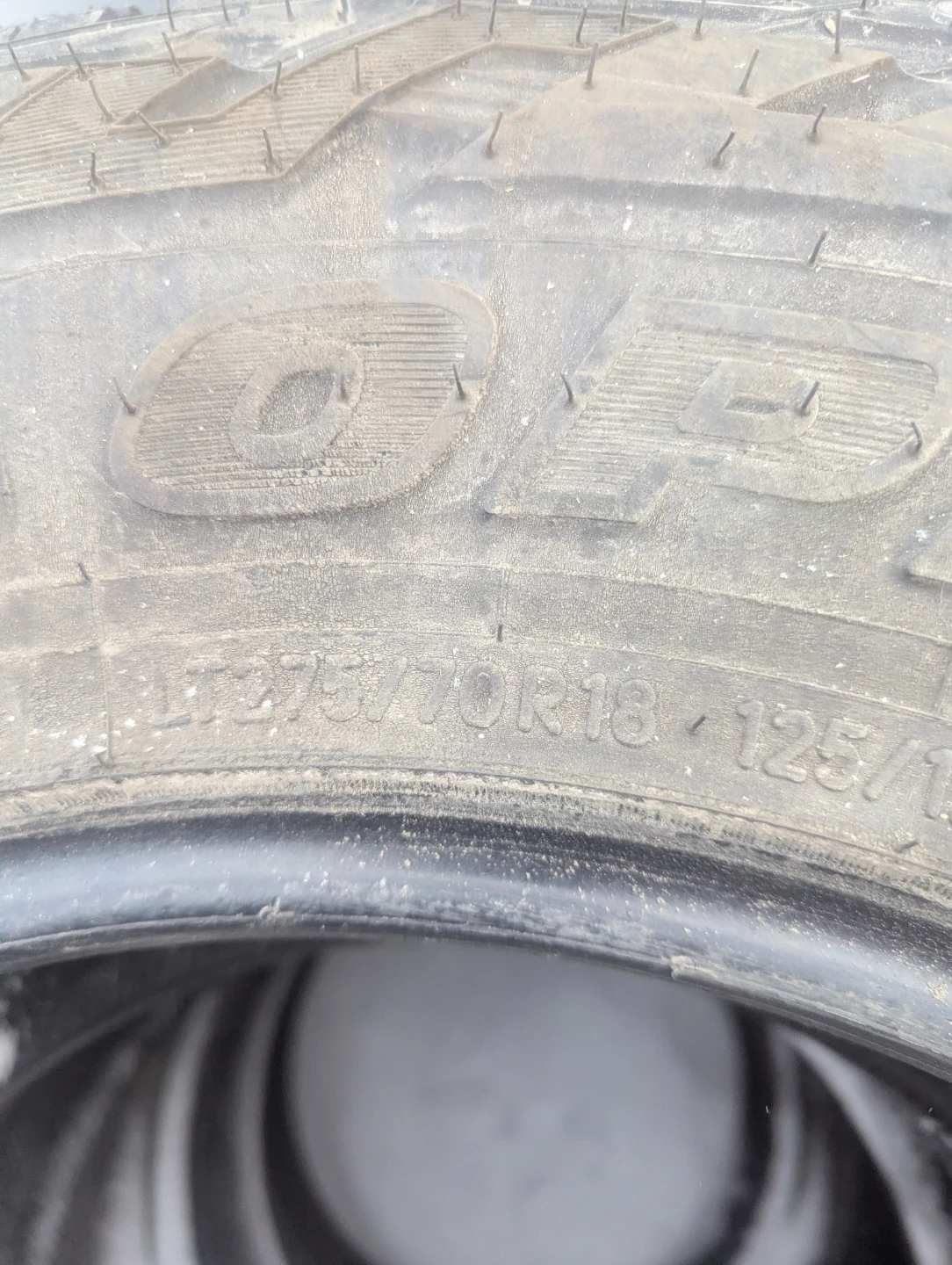 Cooper Discoverer LT275/70R18 Tires