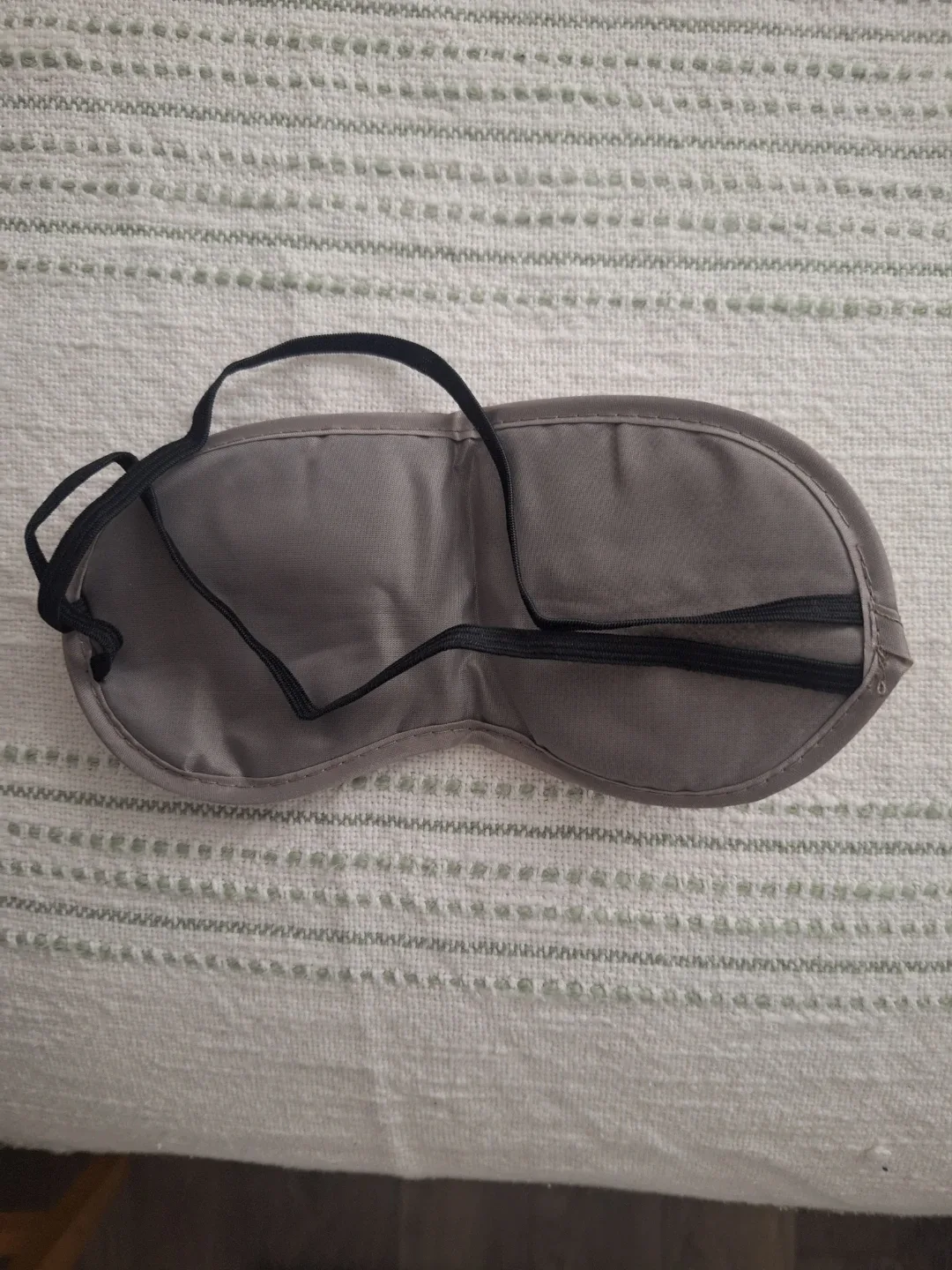 Ethiopian Airlines Sleep Mask - Grey #Cleanout image indicator(2)