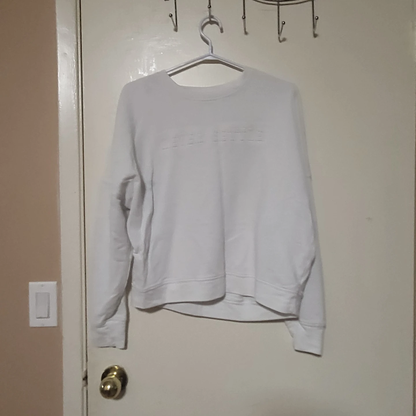 Fabletics White Cropped Sweatshirt - Size M