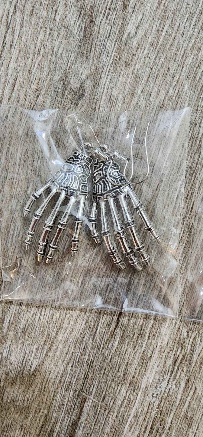Skeleton Hand Earrings - Silver #gifting