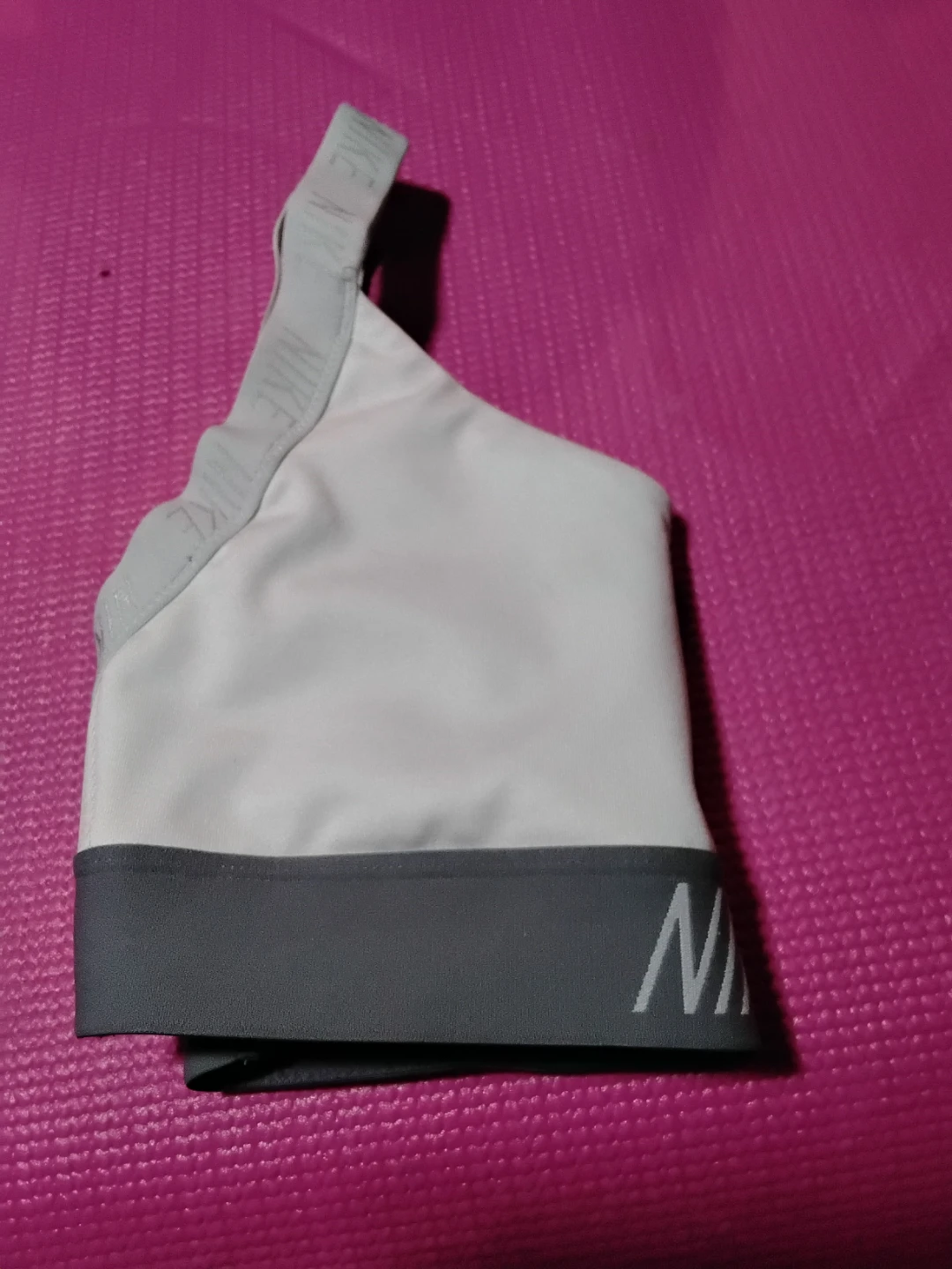🧚‍♀️🎀 Nike Sports Bra - White & Grey 🎁🔅 - photo 2