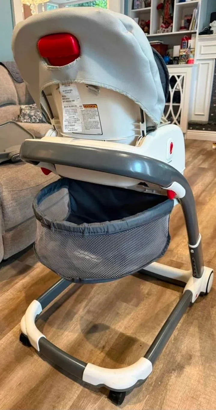 Graco  Convertible High Chair image indicator(3)