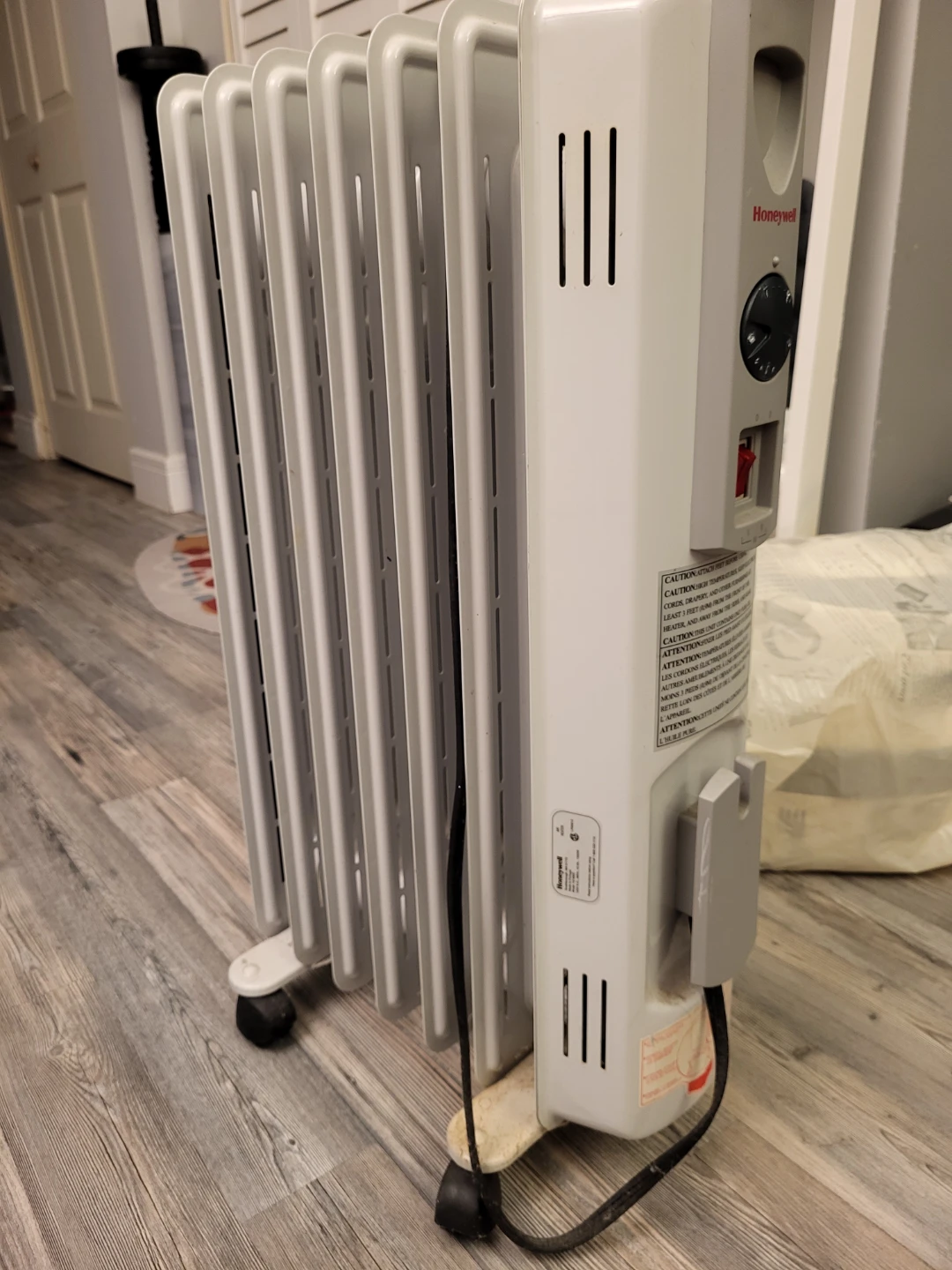Honeywell Oil Filled Radiator Heater - photo 3