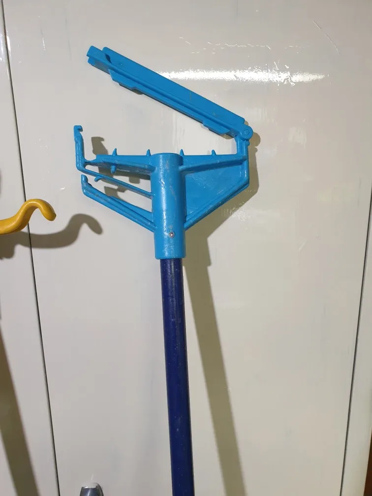 Industrial Mop handles image indicator(5)