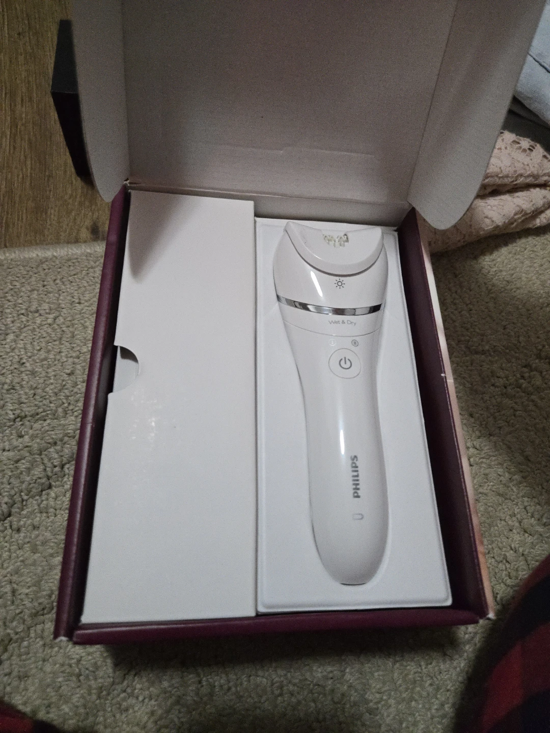 Philips Epilator 8000 Series - Like New! - photo 2