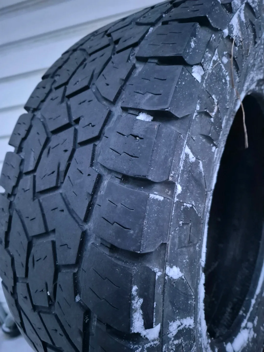 Toyo Tires 35x12.50R20LT set of Tire image indicator(2)