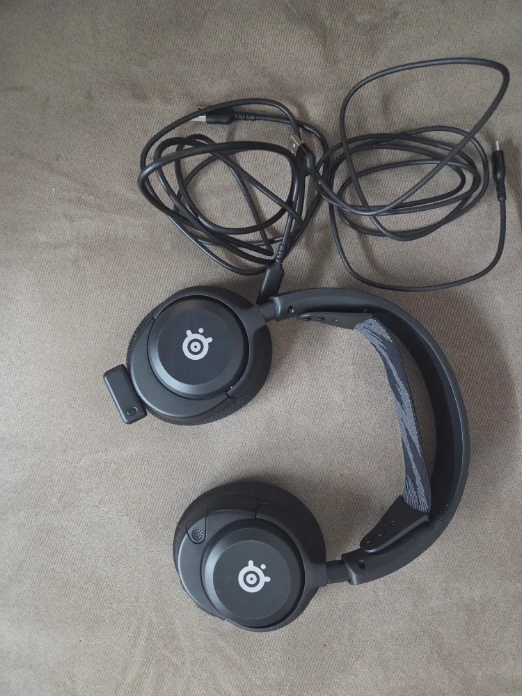 SteelSeries Gaming Headset - Black No box