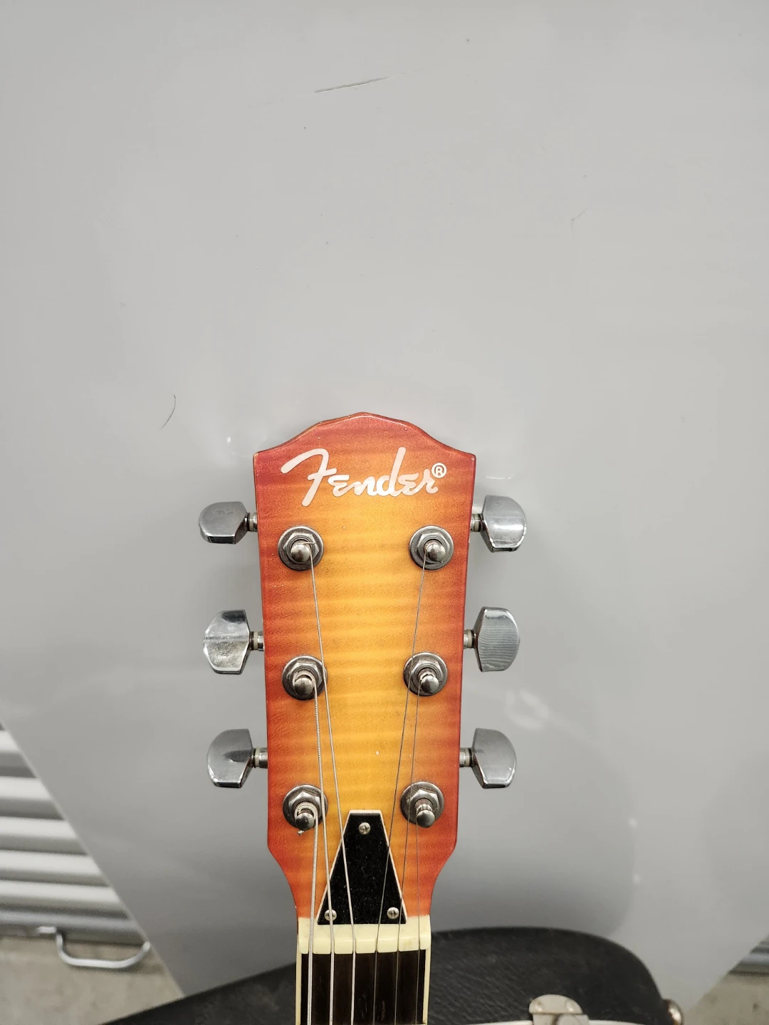 Fender FR-50 Resonator Guitar - photo 2