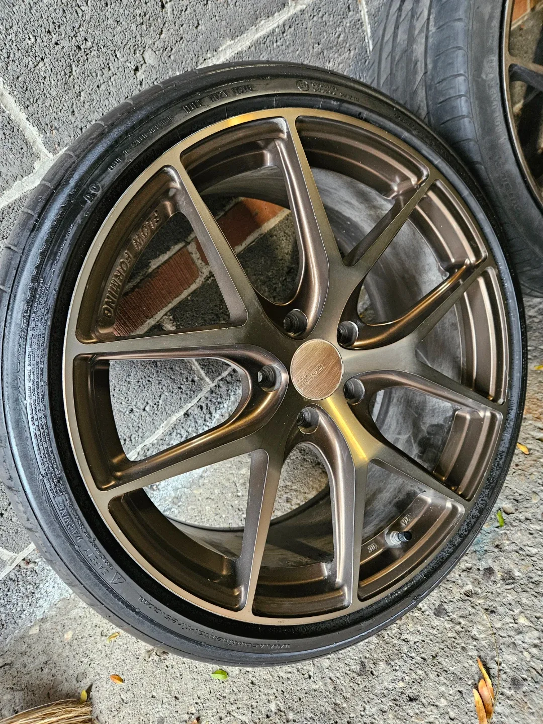 235/35/19, 5 x 114.3. Fast FC04 wheels and summer tires image indicator(3)