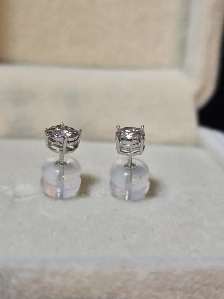 Natural Diamond Earrings in 18k Gold - photo 2