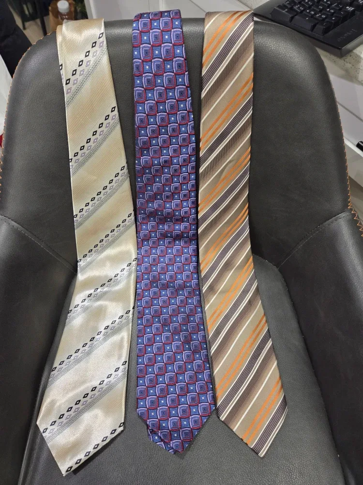 Men's Necktie Bundle - Cecilia Bellini, Gattinero, Xing Yuan image indicator(3)