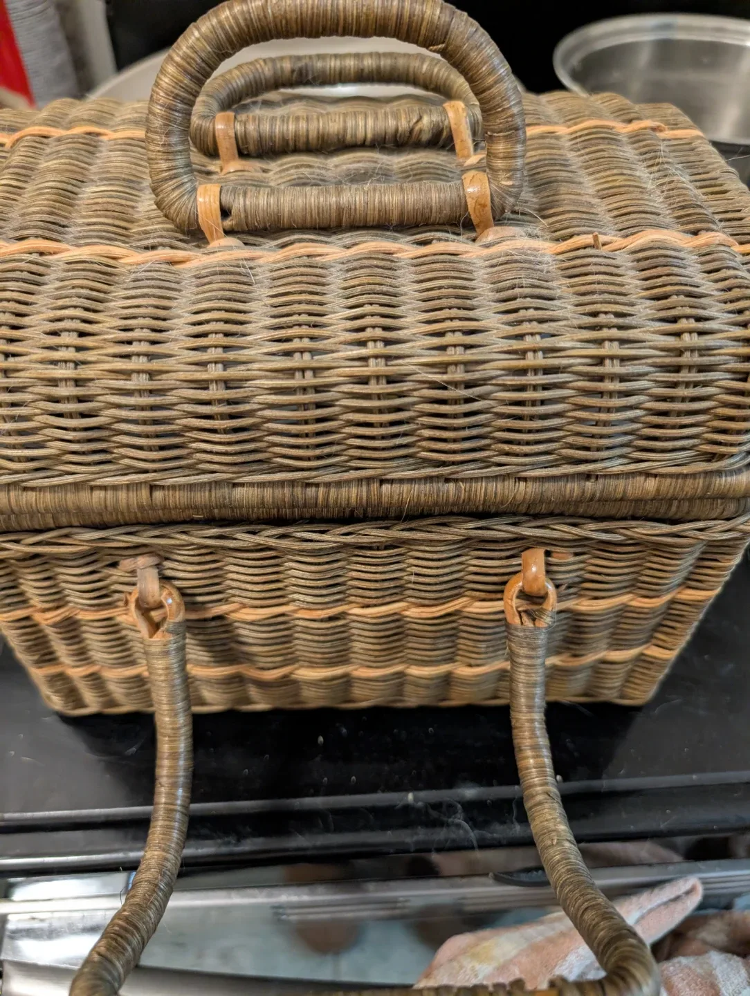 Wicker Basket with Craft Paints image indicator(2)