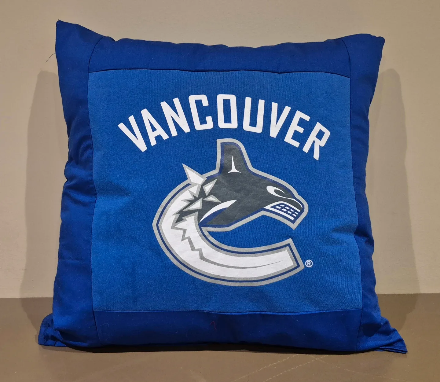 Vancouver Canucks Cushion - Blue