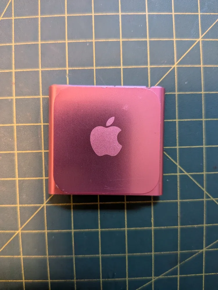8GB Pink iPod Nano 6th Gen image indicator(2)