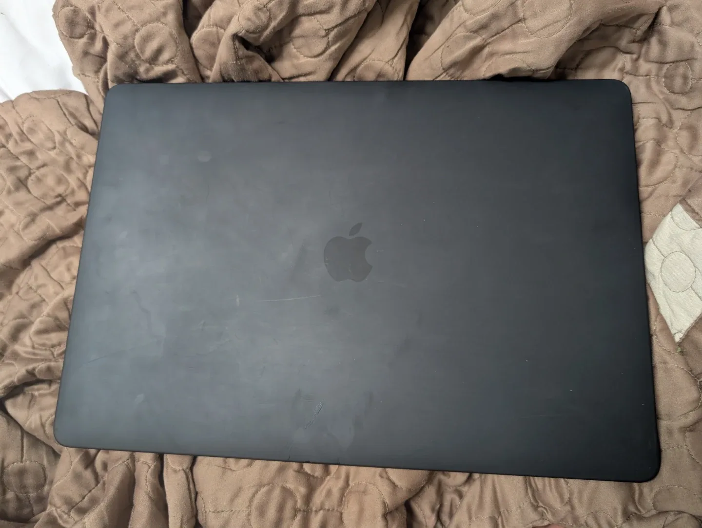 MacBook Pro 16-inch, 2019 image indicator(2)