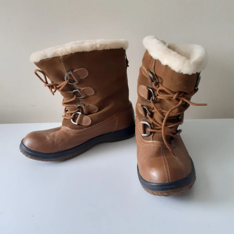 Like New ~ Genuine Leather Atelier Noir Winter Boots - photo 2
