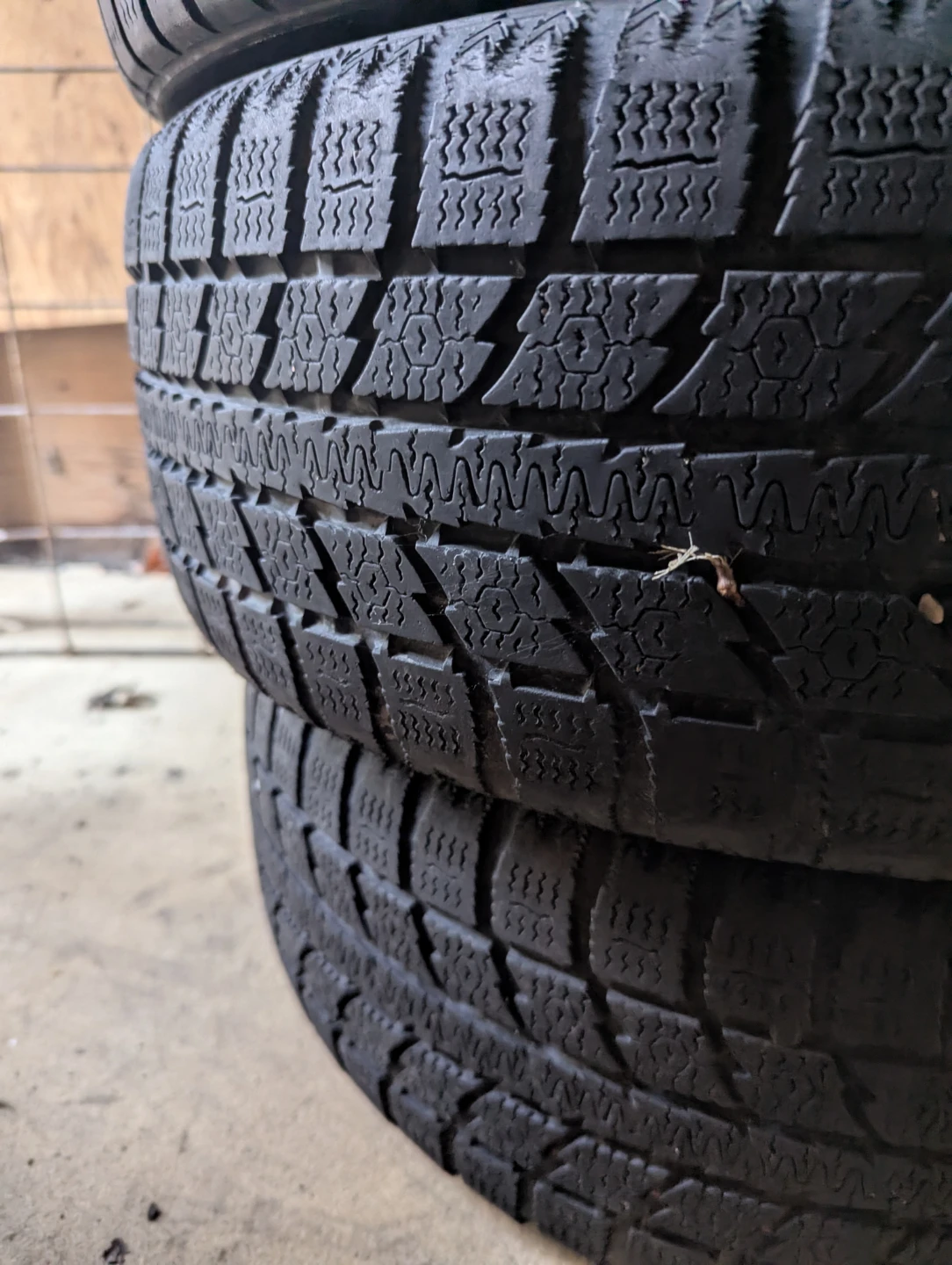 Set of 4 Dunlop SnowPro Tires 185/55R15 - photo 3