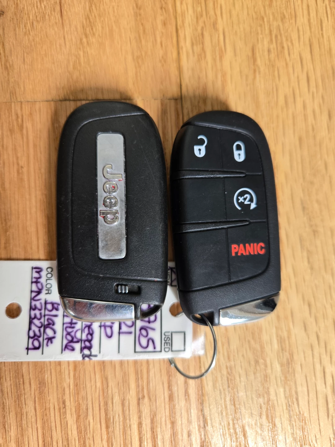Jeep Renegade Latitude Key Fob - Black - photo 2
