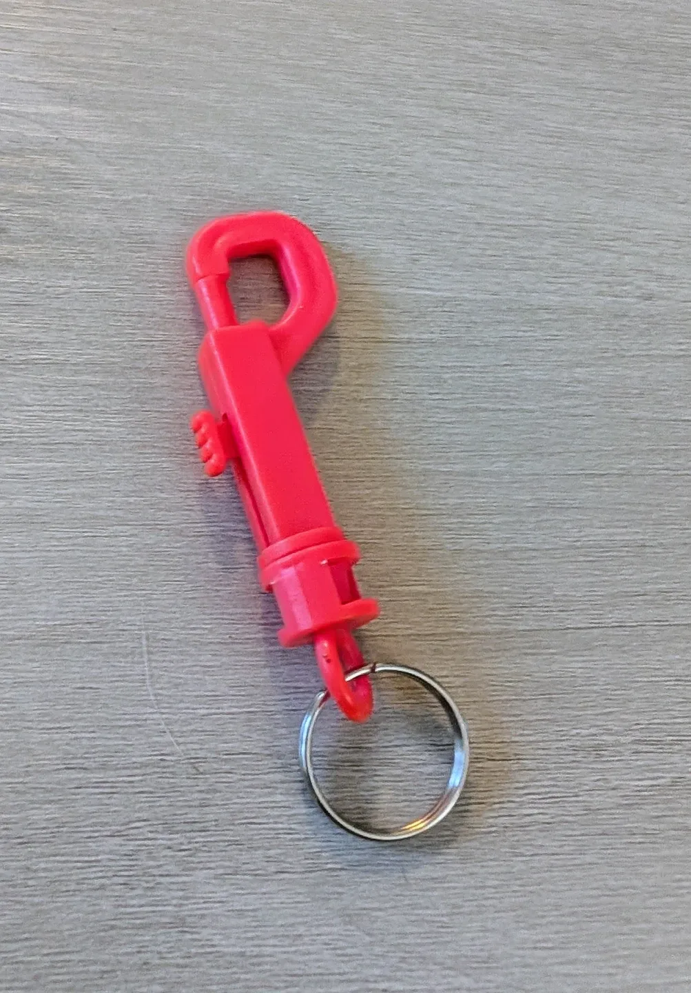 Red Plastic Clip with Ring