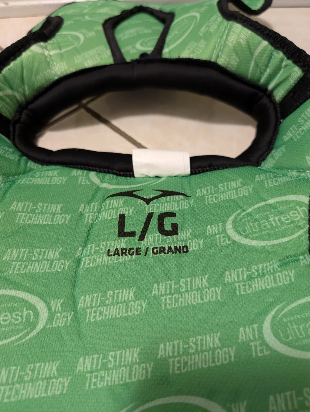 VIC Hockey Shoulder Pads - Large/Grand image indicator(5)