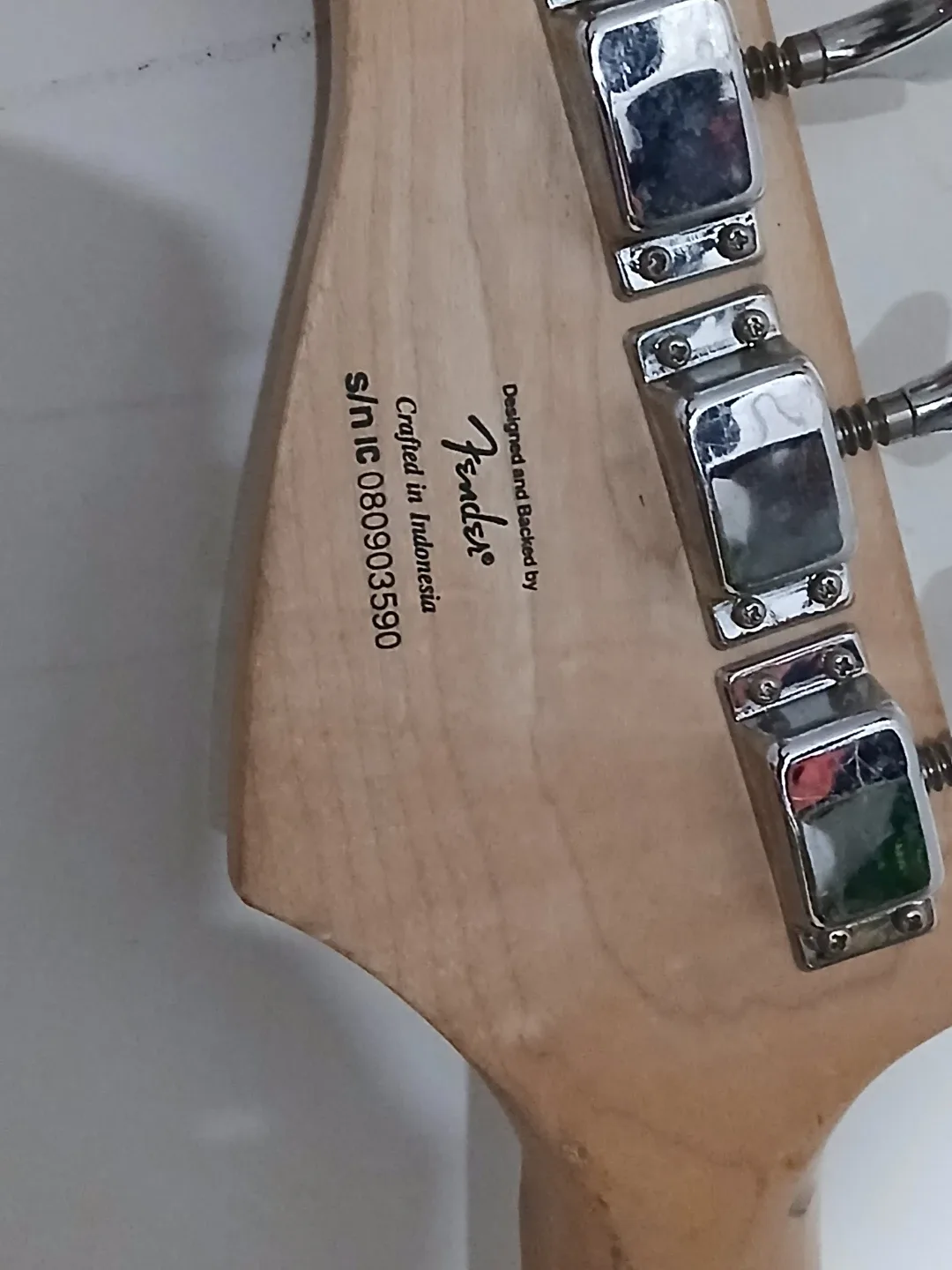 Squier Bronco Bass Guitar image indicator(3)