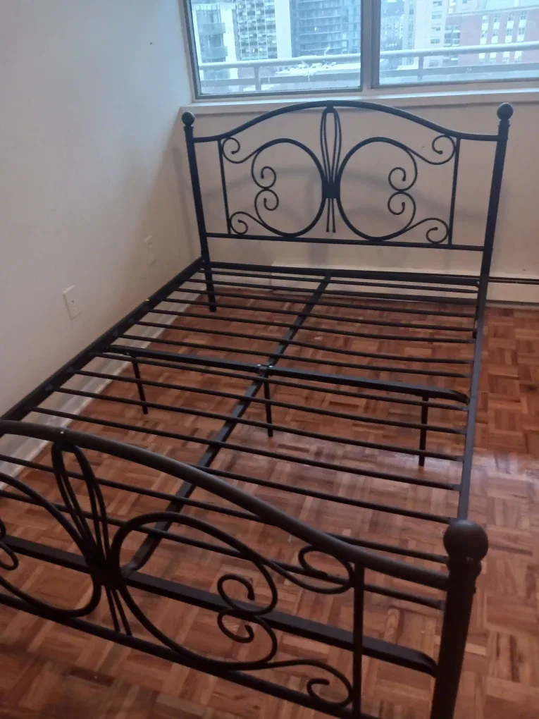 Black Metal Bed Frame - Full/Double Size #clearout