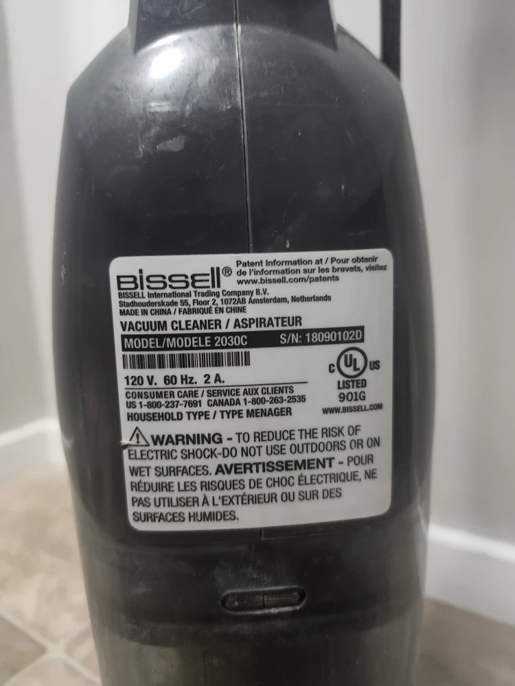 Bissell 2030C Vacuum Cleaner - photo 4