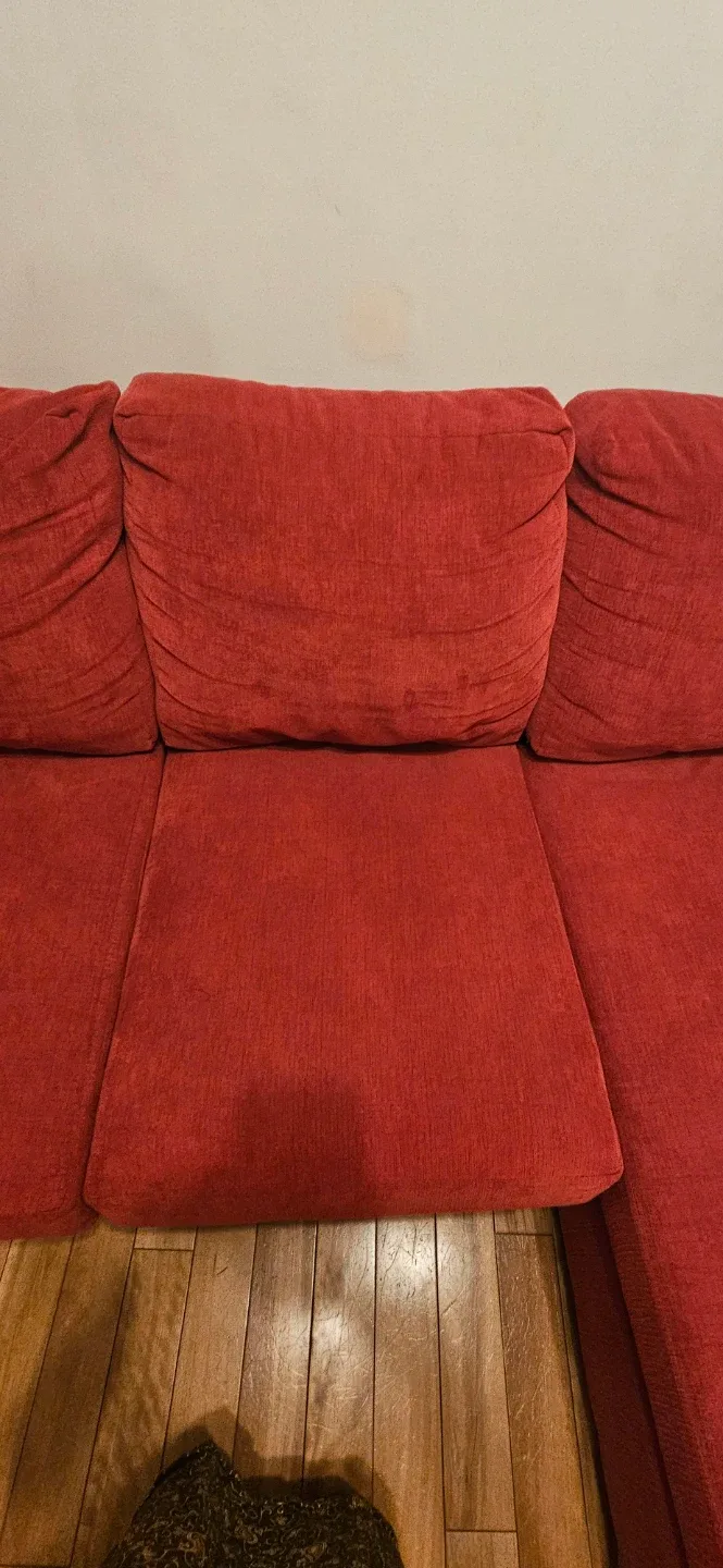 Sectional Sofa from Leon’s – zero damages image indicator(3)