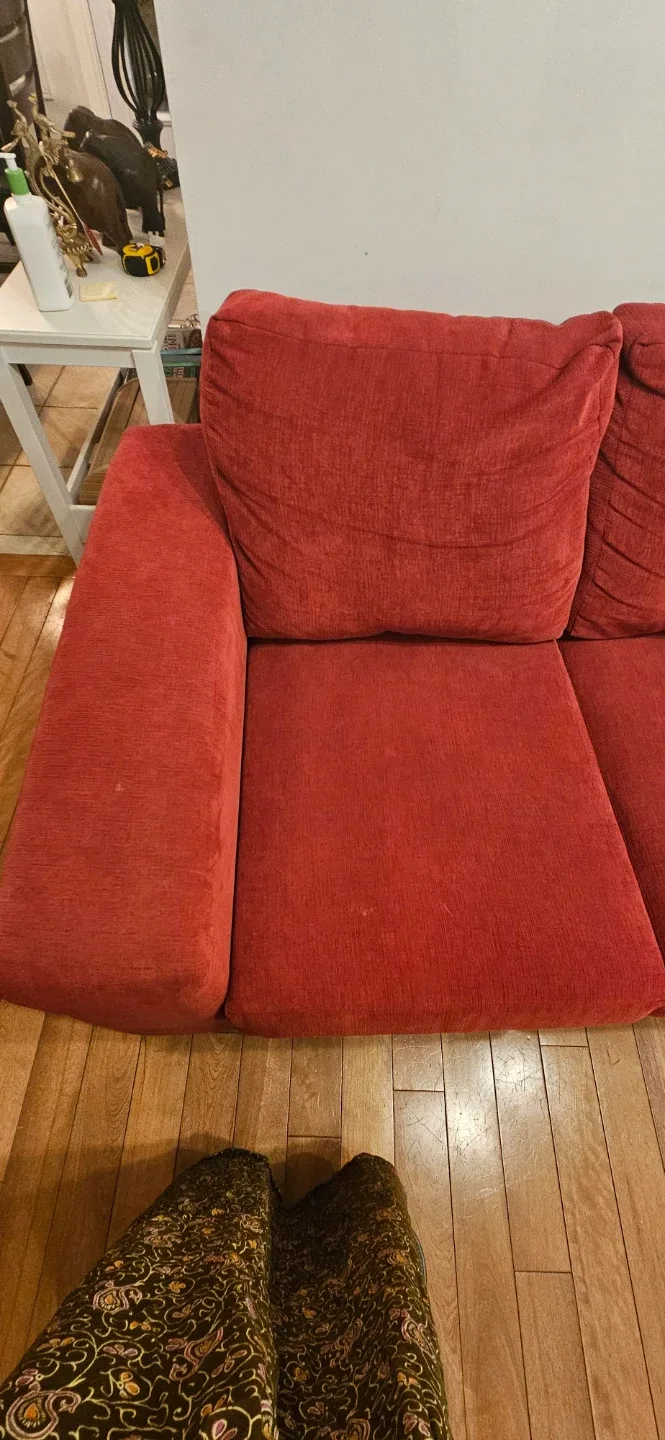 Sectional Sofa from Leon’s – zero damages image indicator(4)