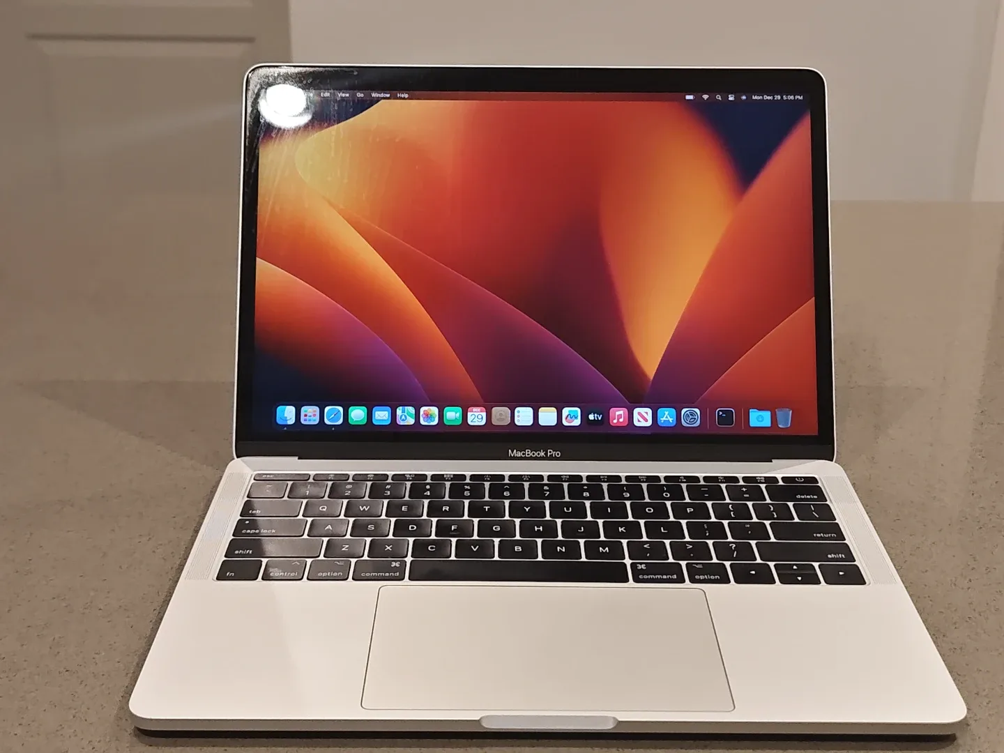 Apple MacBook Pro 13.5 2017 | Karrot