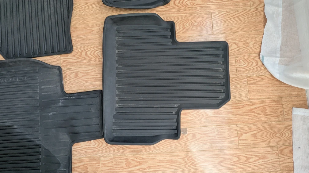 Honda Civic Floor Winter Mats - Great Condition - photo 4