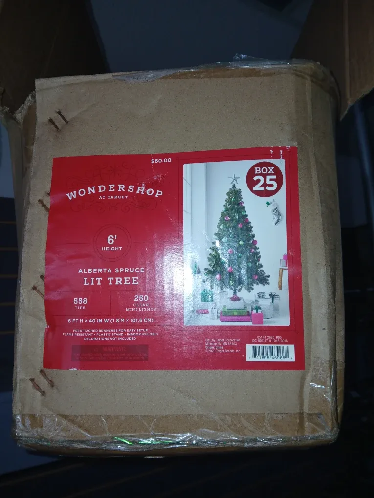 6 feet chrismas tree