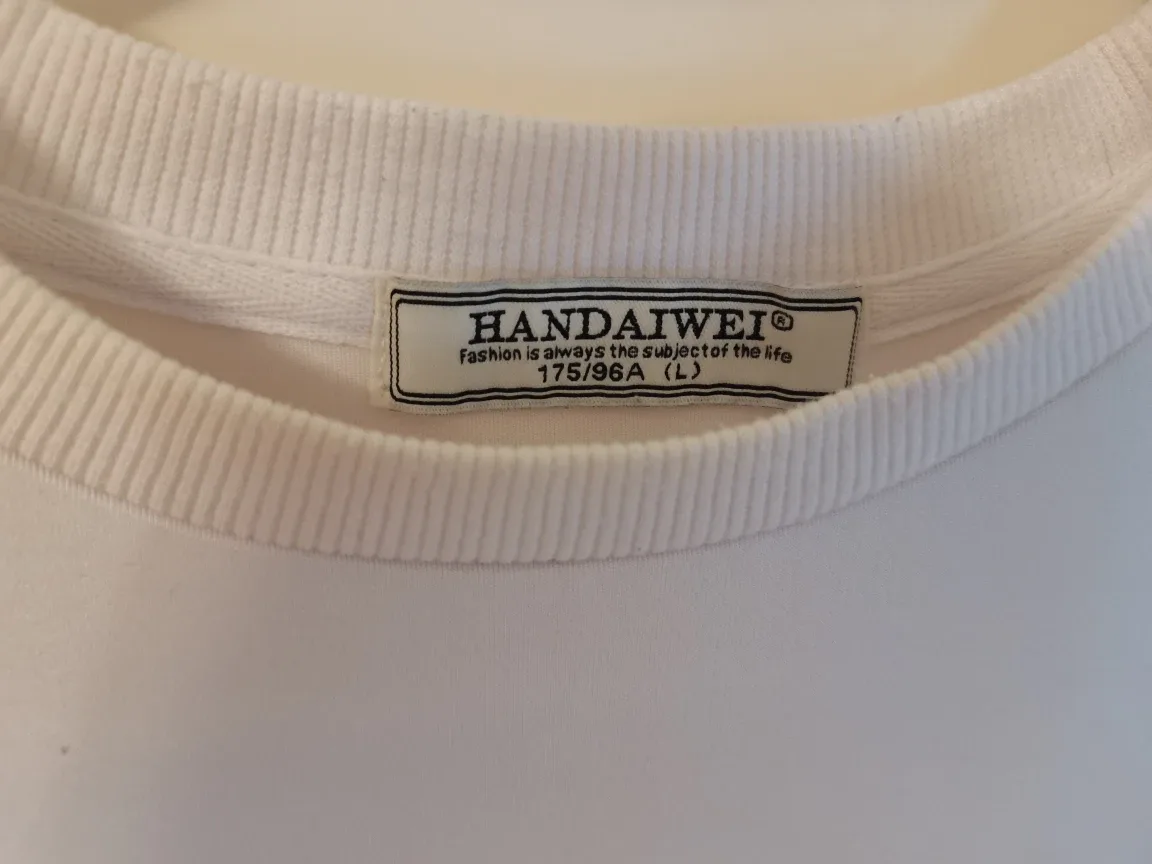 Handaiwei White Sweatshirt - Size L image indicator(2)