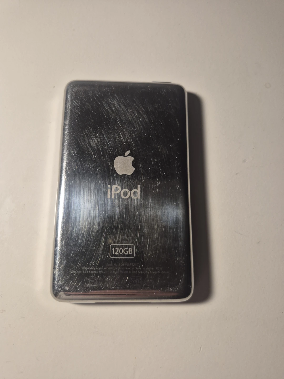 Apple iPod Classic 120GB - Great Condition! - photo 2