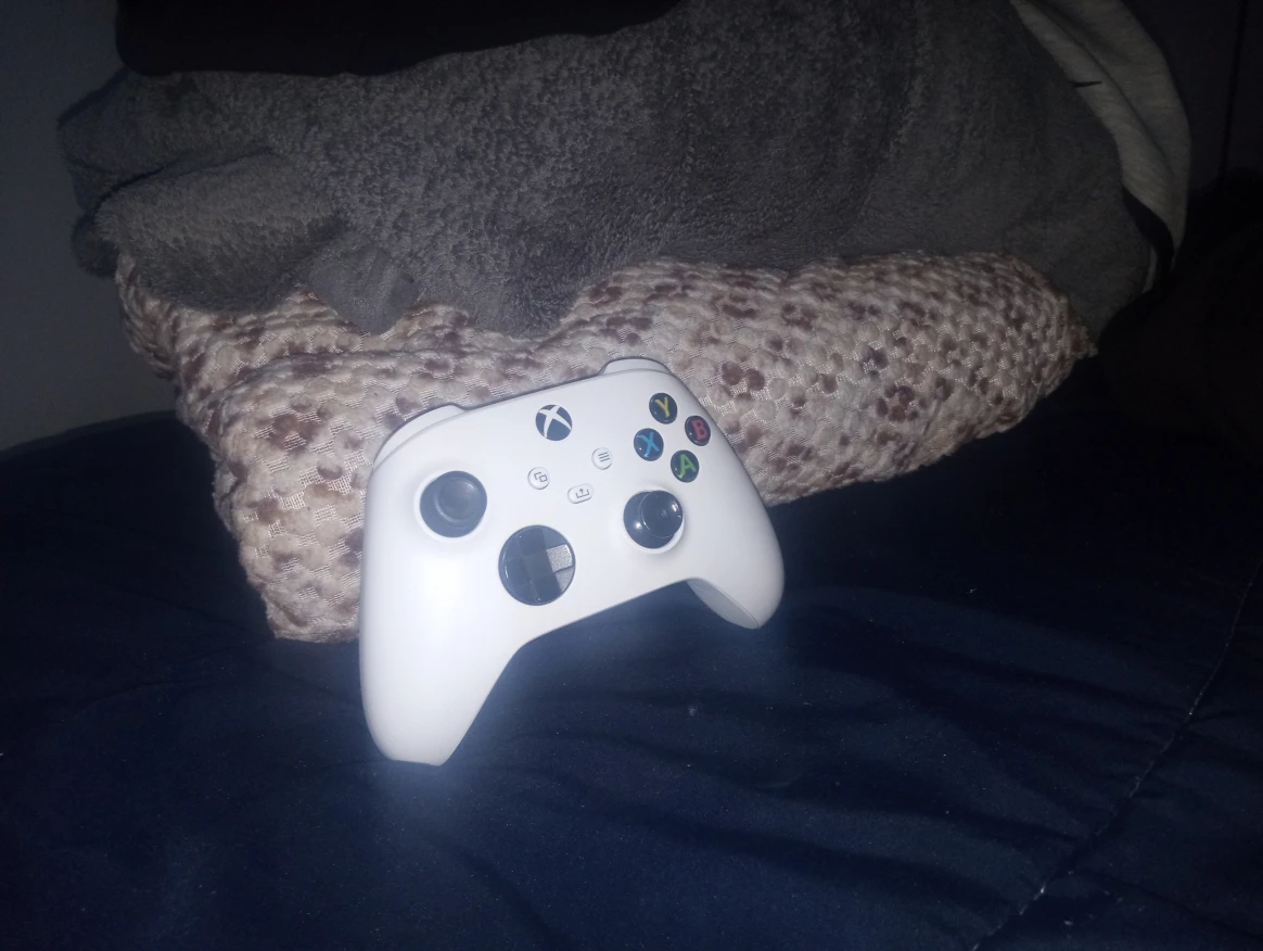 Xbox controller new - photo 2
