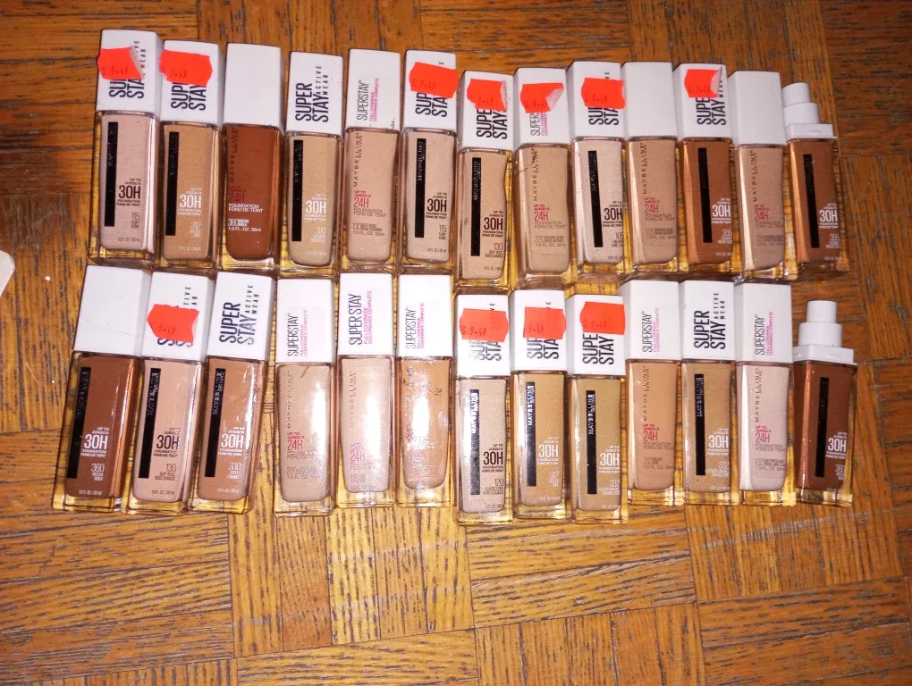 NYX Foundation Lot image indicator(2)