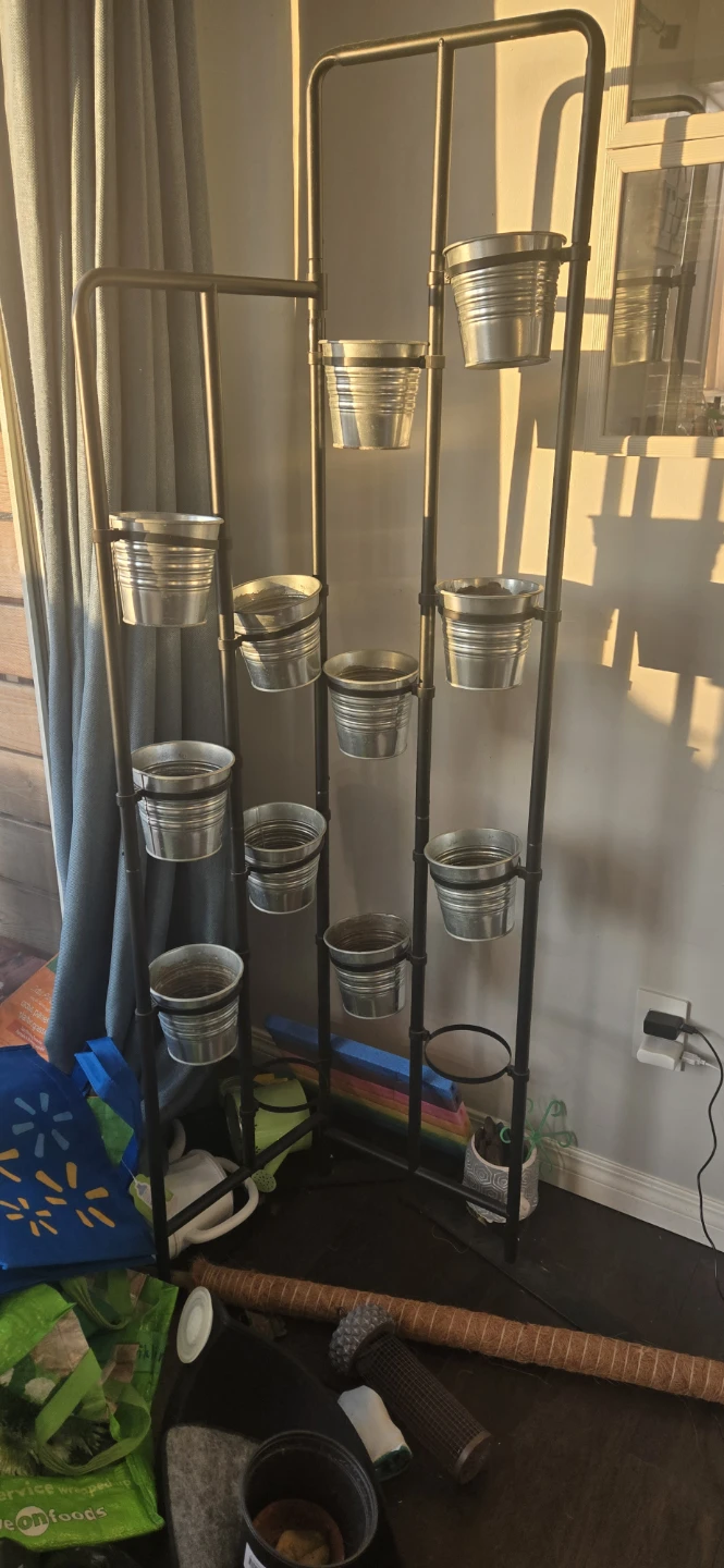 Metal Plant Stand with 9 Pots FREE