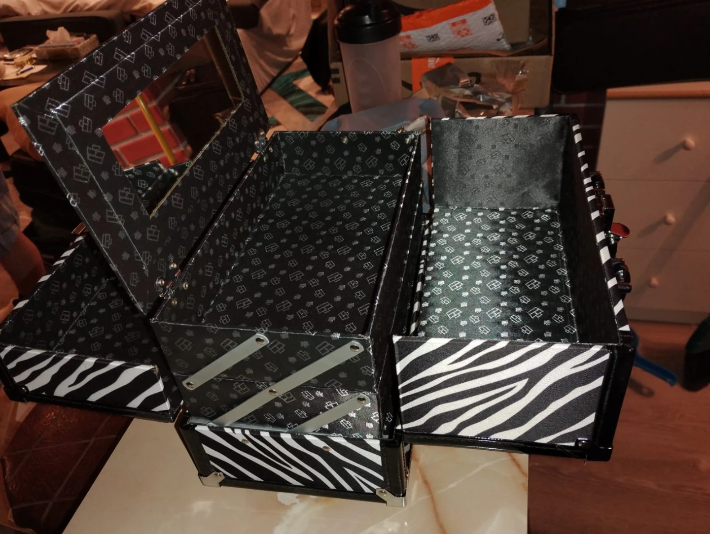New w Tag Giftable - Caboodles Zebra Print Cosmetic Train Case - photo 3