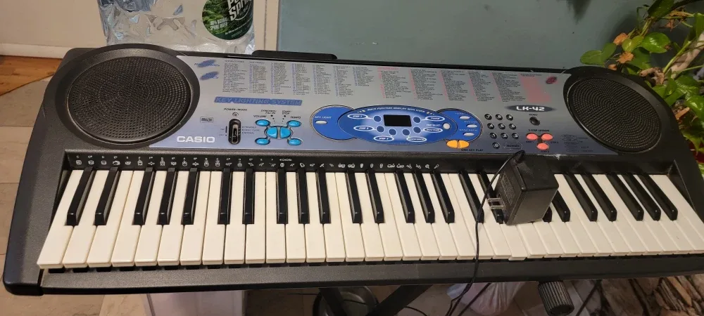 Casio LK-42 Keyboard with Lighting System