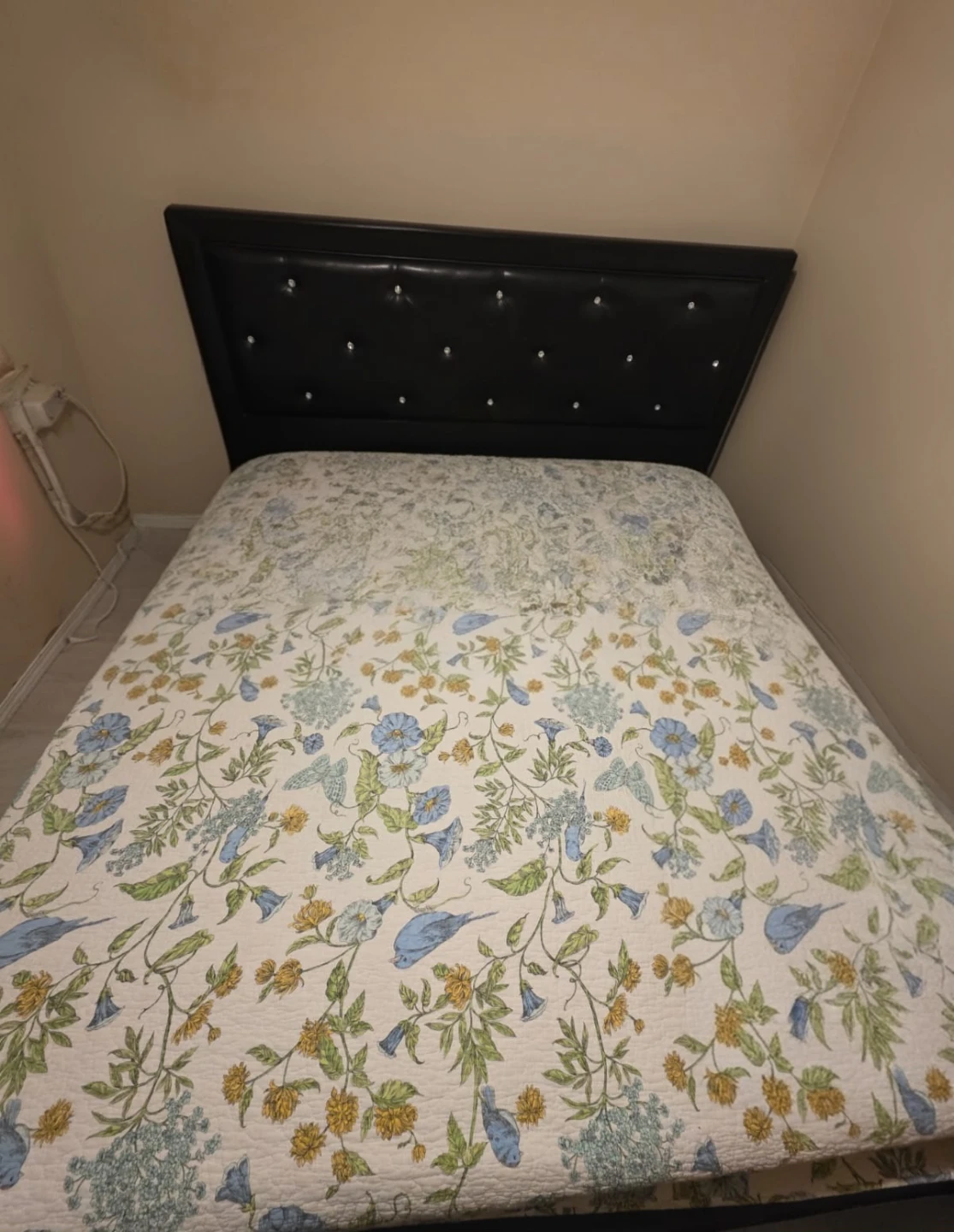 Kimg Size Bed Frame with Headboard - photo 2