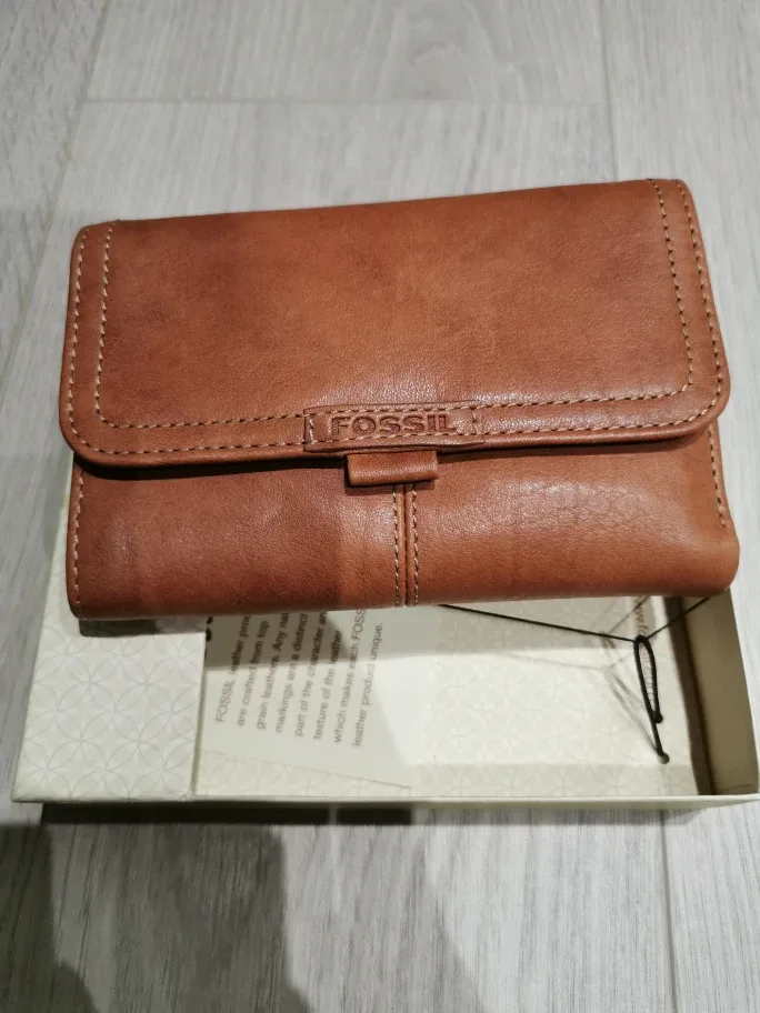 Fossil Leather Wallet with Box