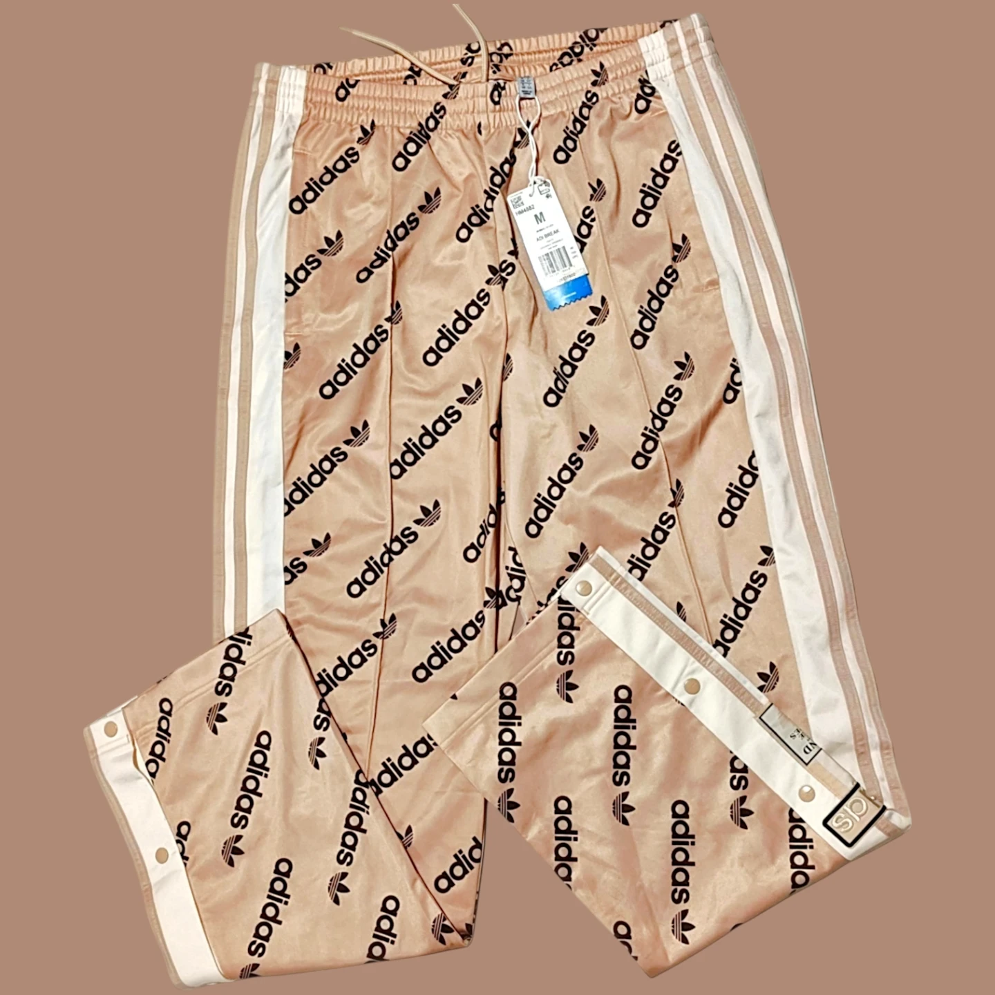 NWT—RARE! 🚺 M US — adidas Adibreak Logomania Pants - photo 2