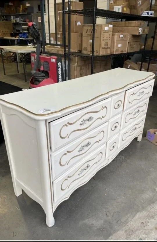 FRENCH PROVINCIAL WHITE DRESSER image indicator(3)