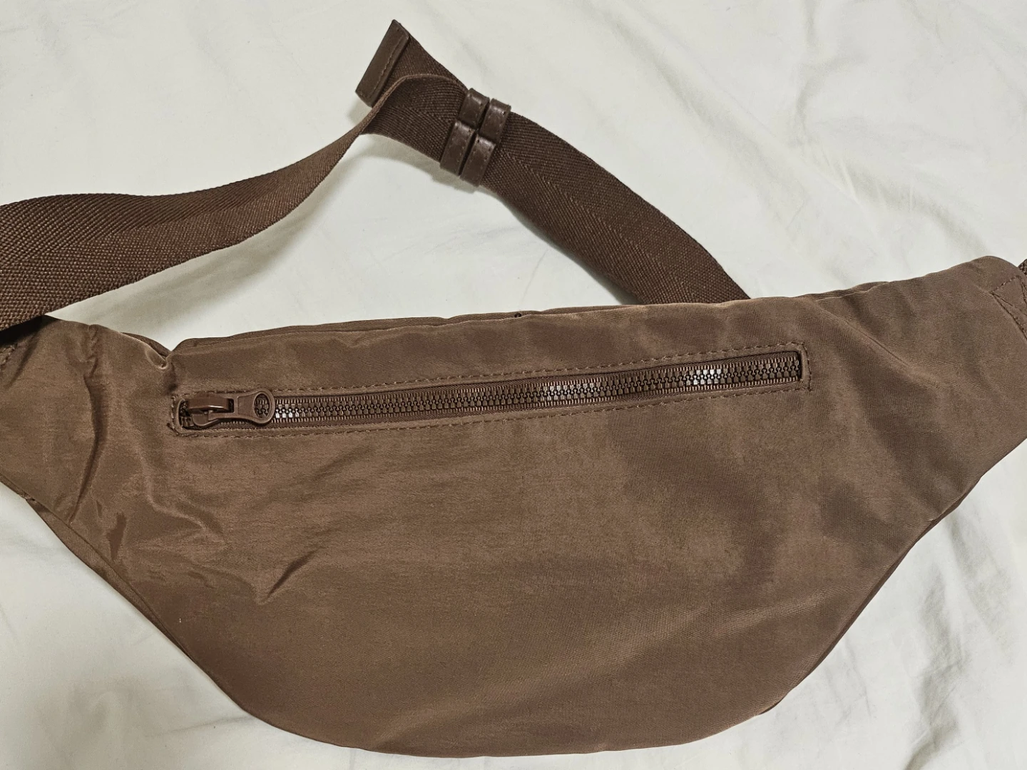 BÉIS Belt Bag in Brown - photo 3