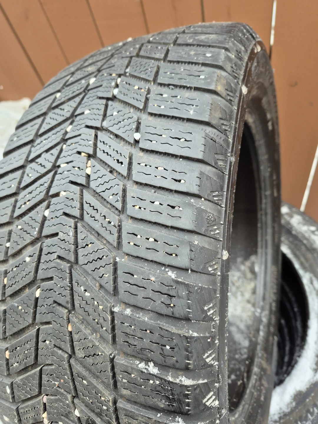 Continental 215/55 R16 Winter Tires - photo 3