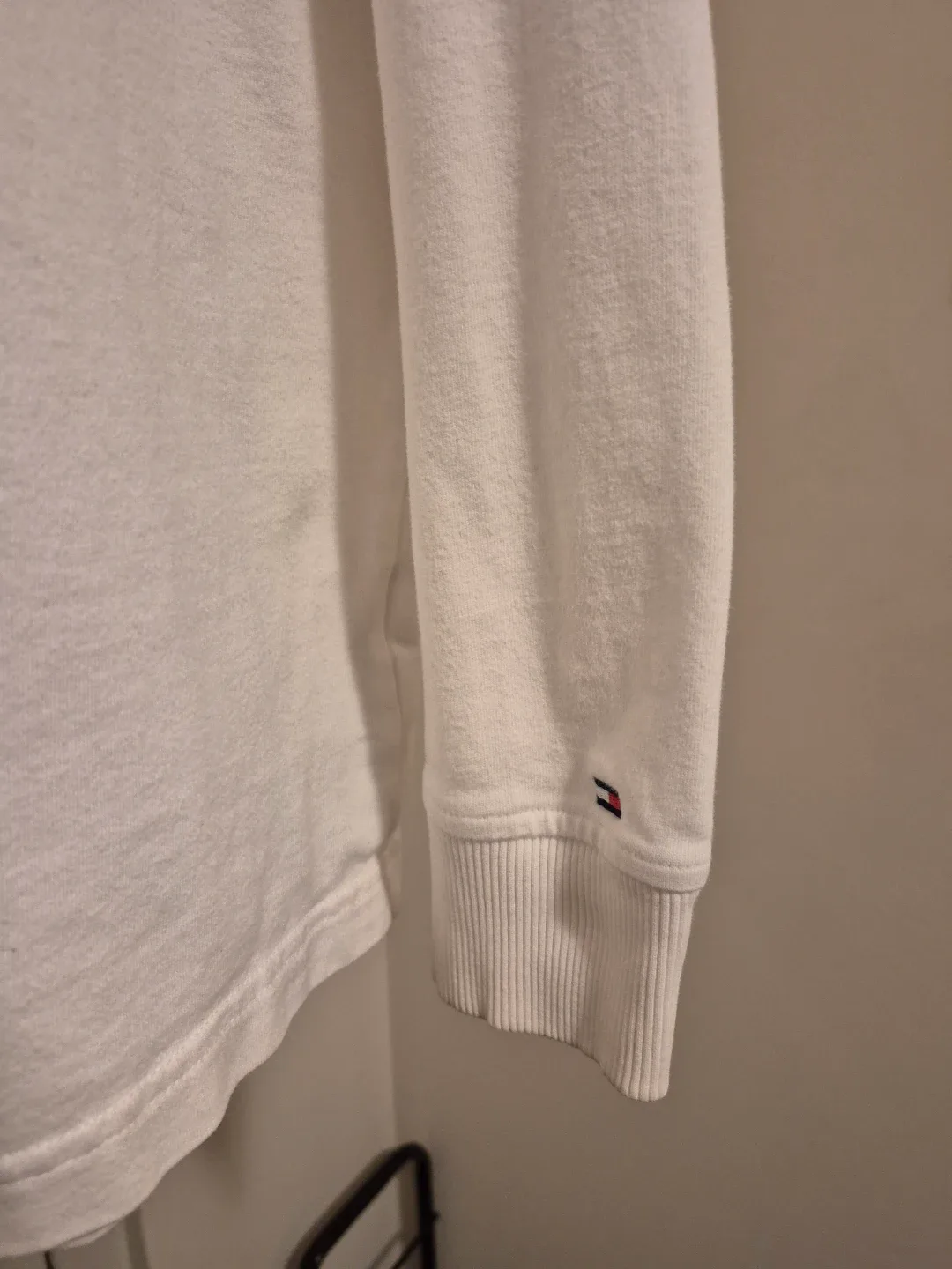 Tommy Hilfiger White Long Sleeve-XL #Cleanout image indicator(6)