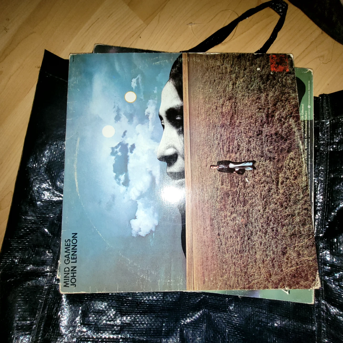 John Lennon Mind Games Vinyl Record - photo 2