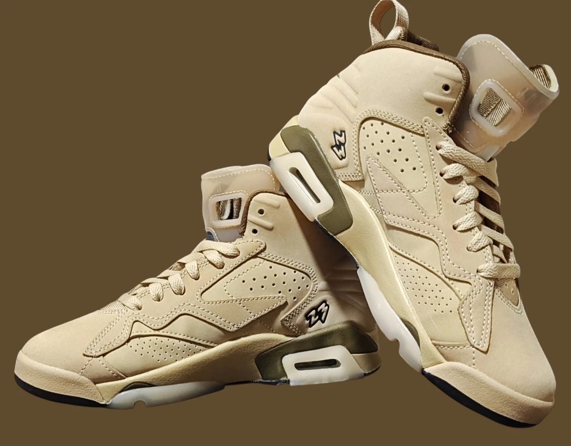 *LIKE NEW* 6.5 US — Air Jordan Jumpman MVP [TEAM GOLD]