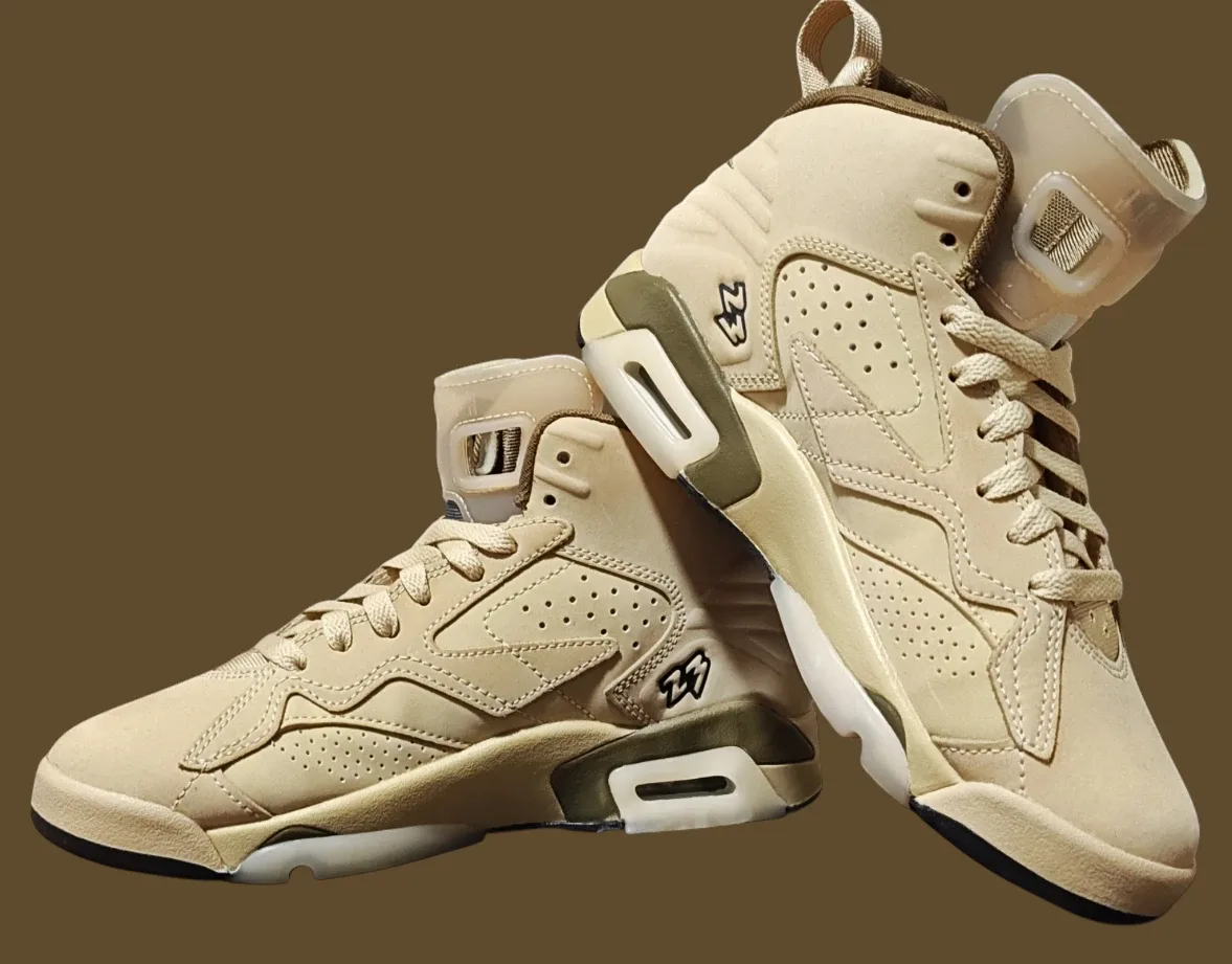 *LIKE NEW* 6.5 US—Air Jordan Jumpman MVP [TEAM GOLD]